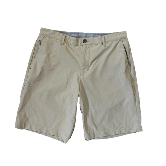 Tommy Bahama Other - Tommy Bahama Men's Size 34X9 Stone Khaki Chip Shot 10" Performance Golf Shorts